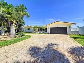 2910 NE 19th St in Pompano Beach, FL - Foto de edificio - Building Photo