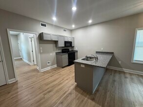 215 N Elm St in Jacksonville, AR - Building Photo - Building Photo