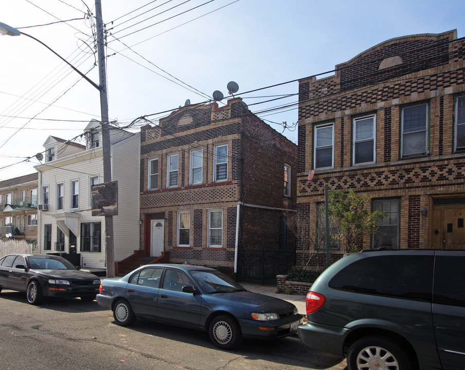 136 Vermont St in Brooklyn, NY - Building Photo