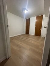 4706 104th St, Unit basement in Corona, NY - Building Photo - Building Photo