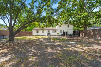 2720 N Oakridge Cir in North Charleston, SC - Building Photo - Building Photo
