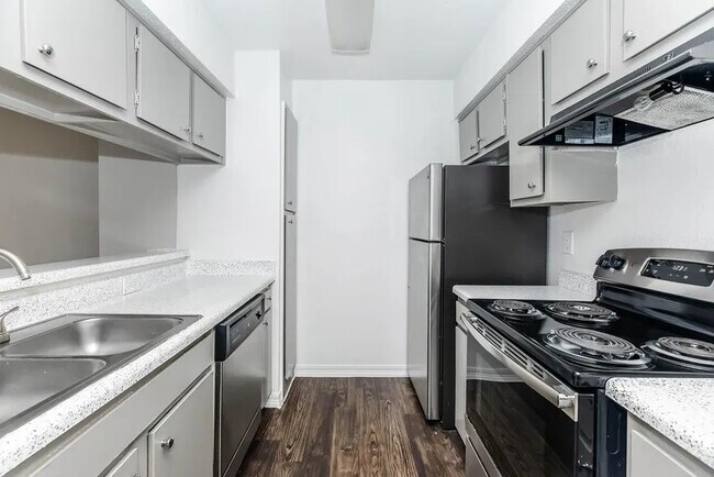 4400 Memorial Dr in Houston, TX - Building Photo - Building Photo