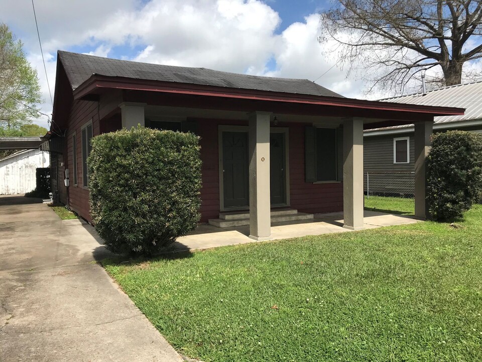 202 St Michael St in Lafayette, LA - Foto de edificio