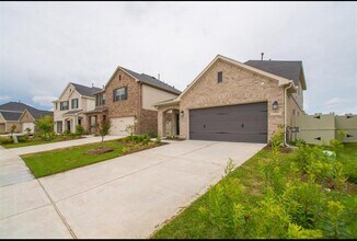 10526 Preserve Wy in Shenandoah, TX - Building Photo - Building Photo