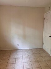 5204 Village Trail in Austin, TX - Building Photo - Building Photo