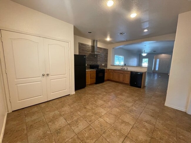 434 Tequila Ranch in San Antonio, TX - Building Photo - Building Photo