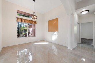 13577 52nd Ct N in West Palm Beach, FL - Building Photo - Building Photo