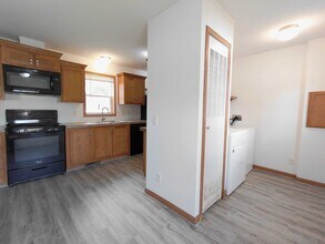 2008 Heron Dr NW in Stewartville, MN - Building Photo - Building Photo