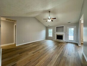 2202 Foster Gwin Ln in Fayetteville, NC - Building Photo - Building Photo