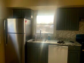 726 Golden Ave in Secaucus, NJ - Building Photo - Building Photo