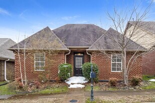10215 Morning Hill Dr in Memphis, TN - Building Photo