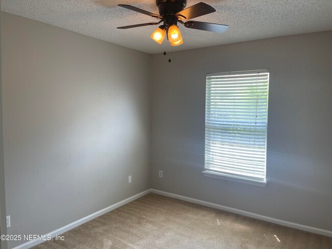 1751 Hawkins Cove Dr E in Jacksonville, FL - Building Photo - Building Photo