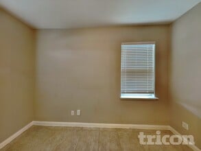 110 Rushmore Ln in Venus, TX - Building Photo - Building Photo