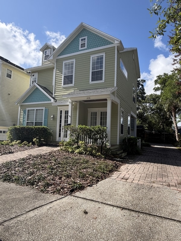 property at 1838 Illinois St