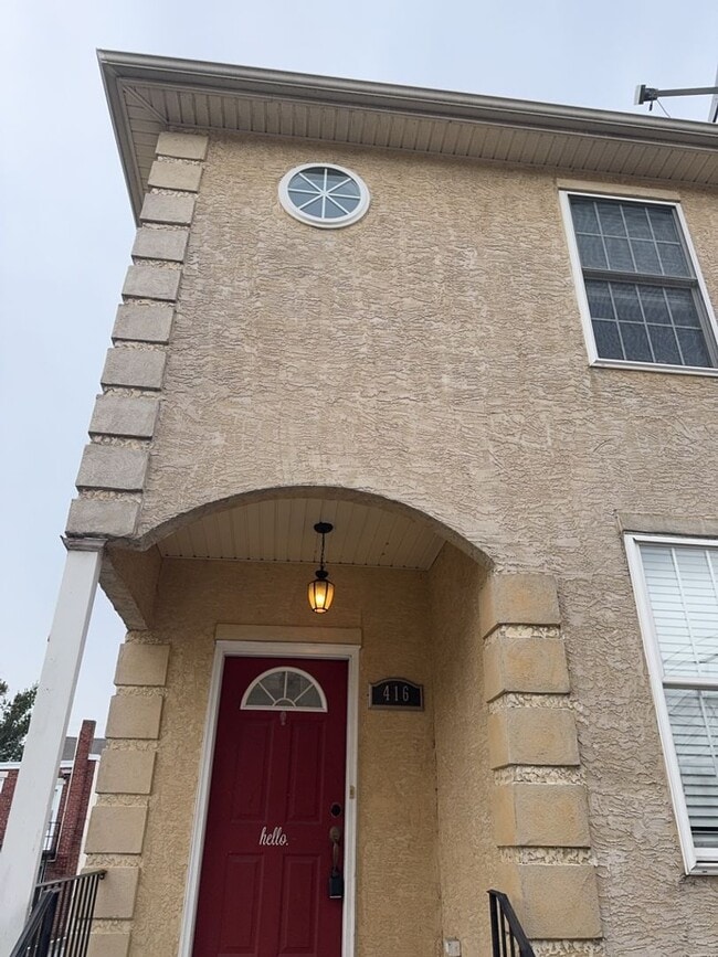 property at 416 N Lincoln St