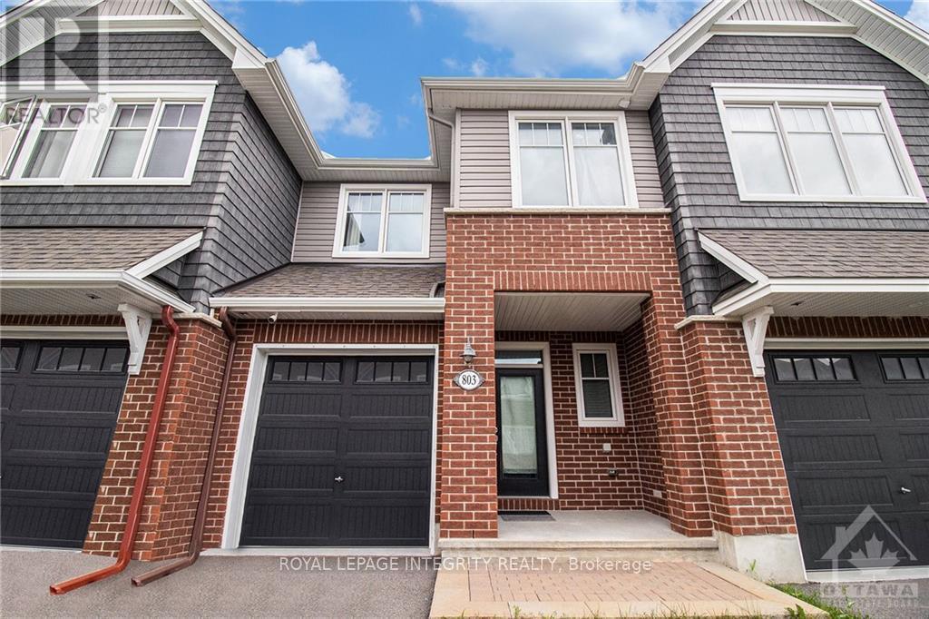 803 Indica St in Ottawa, ON - Building Photo