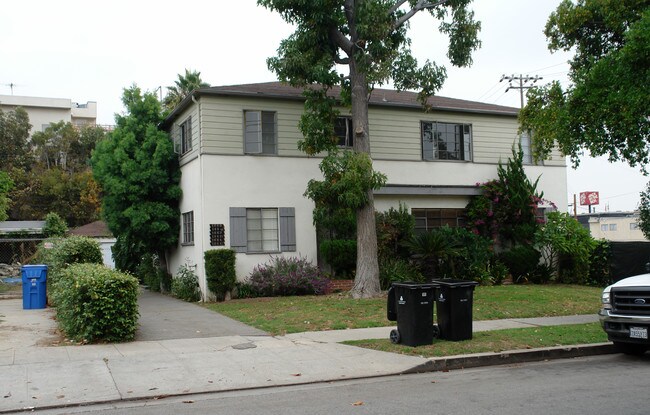 1660-1664 Greenfield Ave in Los Angeles, CA - Building Photo - Building Photo