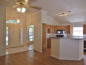 108 Pecan Vista Ln in Georgetown, TX - Building Photo - Building Photo