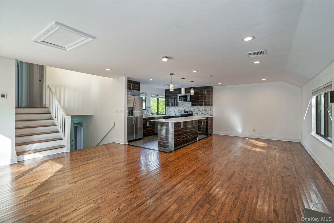 69 Heritage Hills in Somers, NY - Building Photo