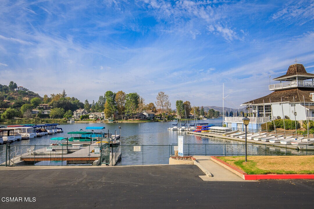 3709 Summershore Ln in Westlake Village, CA - Building Photo