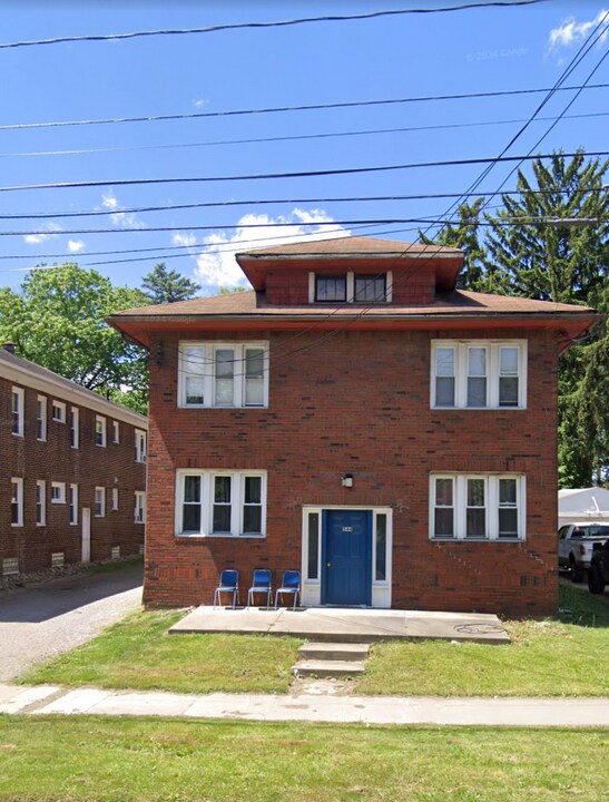 544 Brown St in Akron, OH - Building Photo
