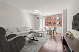 1 Charles St S, Unit 805 in Boston, MA - Building Photo - Building Photo