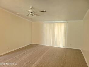 5430 Normandy Acres Dr in Jacksonville, FL - Foto de edificio - Building Photo