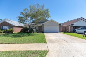 1606 Trent St in Fort Walton Beach, FL - Building Photo - Building Photo