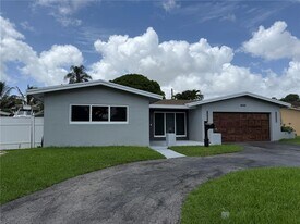 4630 Buchanan St in Hollywood, FL - Building Photo