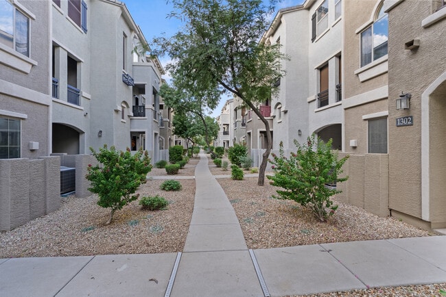 property at 2150 W Alameda Rd