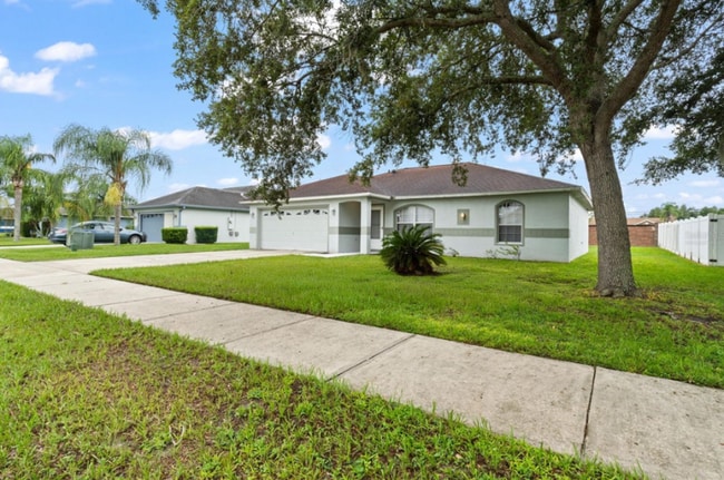 property at 4240 Settlers Ct