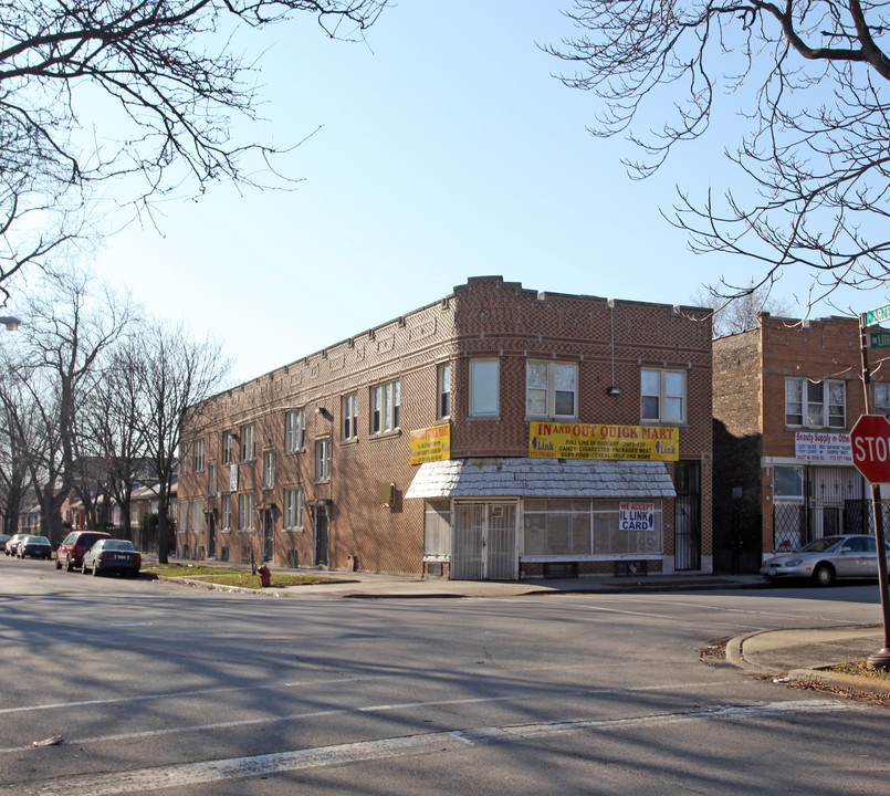 6904-6908 S Artesian St in Chicago, IL - Building Photo