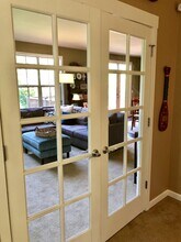 4542 Island Ave NE in Bainbridge Island, WA - Building Photo - Building Photo