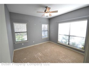 4402 Holland Ave-Unit -#101 in Dallas, TX - Building Photo - Building Photo