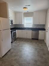 1011 W Wendover Ave in Greensboro, NC - Building Photo - Building Photo