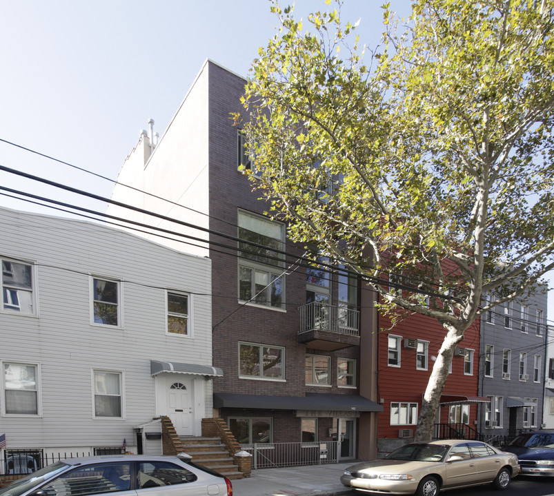 142 Skillman Ave in Brooklyn, NY - Building Photo