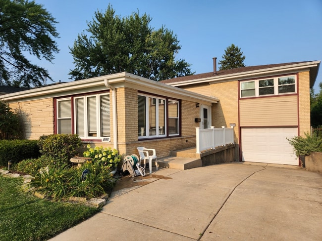 property at 10525 Kedvale Ave