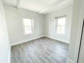 30 Woodbine St in Boston, MA - Building Photo - Building Photo