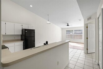 37214 Grassy Hill Ln in Dade City, FL - Building Photo - Building Photo