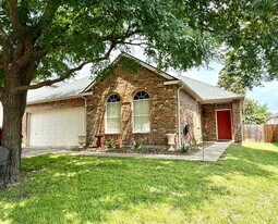 9724 Windburn Dr in Plano, TX - Building Photo