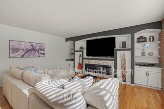 8123 Locust Dr in Littleton, CO - Building Photo - Building Photo