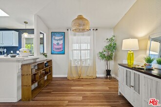 196 Cherokee in Topanga, CA - Building Photo - Building Photo