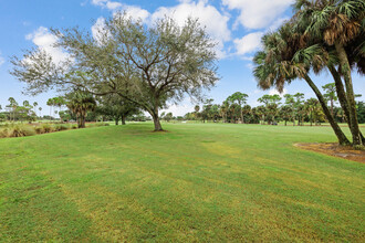 227 Legendary Cir in Palm Beach Gardens, FL - Building Photo - Building Photo