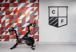 Cricket Flats & Shops in Ardmore, PA - Foto de edificio - Building Photo