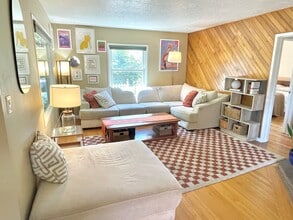 105 NE 86th Ave in Portland, OR - Building Photo - Building Photo