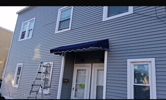 258 Main St in Dupont, PA - Building Photo