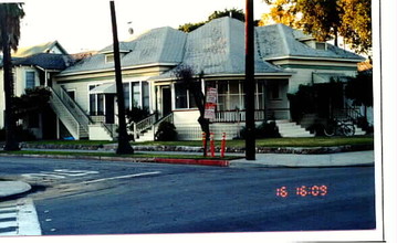 1002-1004 N French St in Santa Ana, CA - Building Photo - Building Photo