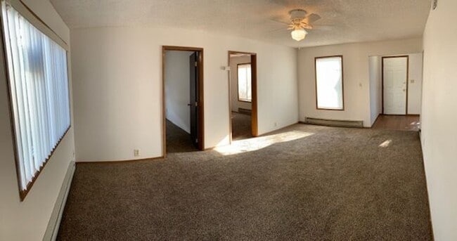 17319 E Trent Ave in Spokane Valley, WA - Building Photo - Building Photo