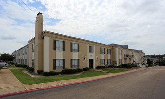 Highland Hills JXN Apartments