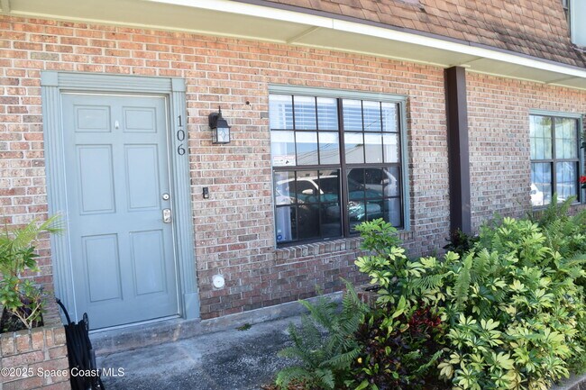 1300 Arlington Ln NE in Palm Bay, FL - Building Photo - Building Photo